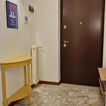 130 Bassano Apartman